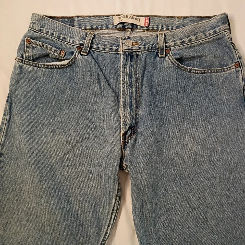 Levis 505 Regular Fit Straight 38 (36) x 32 (30) Light Wash Denim Blue Jeans Zip